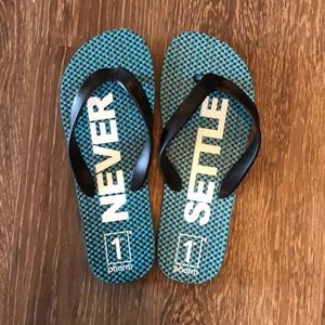 Flip flop Sandals - 1st Phorm Never Settle
